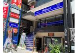 情報提供会社