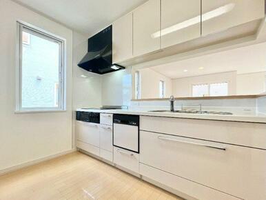 使いやすいキッチンで毎日の料理が楽しくなります。