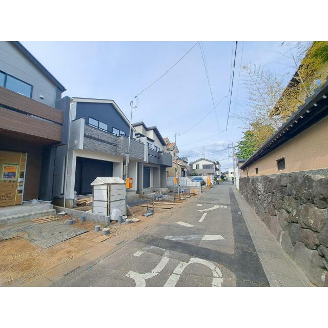現在建築中の新築住宅です！これから素敵な住まいが完成するのが楽しみですね☆