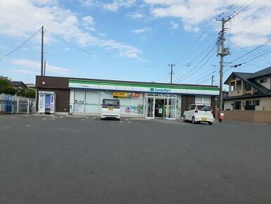 ファミリーマート原町南町店まで400m