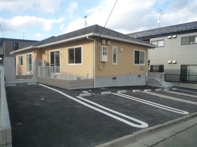 ジャンティーユ １０２ 2LDK