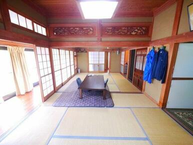 内装リフォーム済み令和2年10月システムキッチン 敷地約232坪 ５LDK平家+車庫