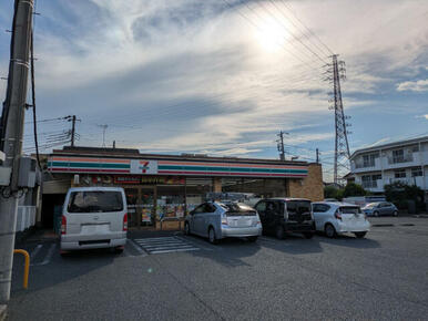 セブンイレブン桶川泉1丁目店