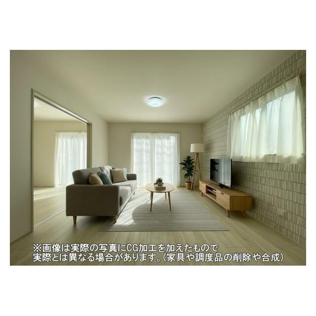 開放感のあるゆとりあるリビング。採光にもこだわった居心地の良い空間です♪