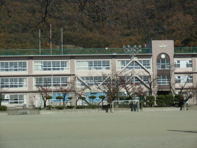 羽黒小学校