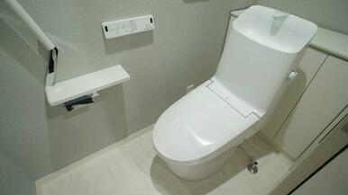 トイレは温水洗浄便座でございます