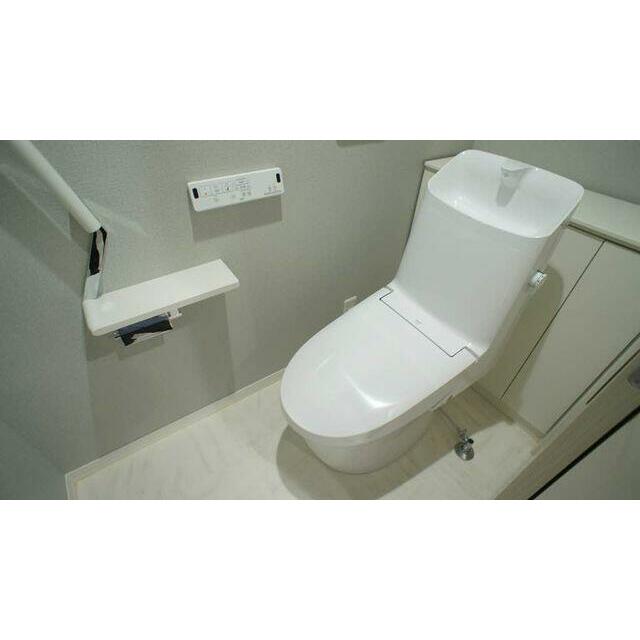 トイレは温水洗浄便座でございます