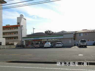 ファミリーマート住吉三丁目店