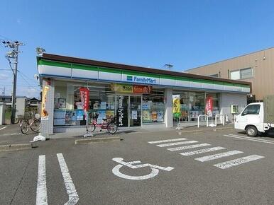 ファミリーマート　大垣笠木町店