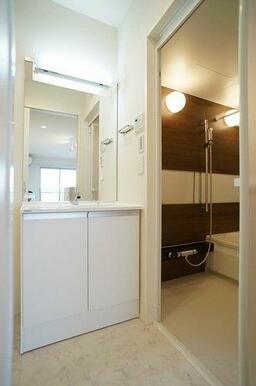 使い勝手が違います！洗髪洗面台☆