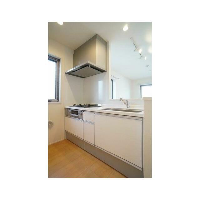 リビングの様子を見ながら料理ができる対面キッチン♪