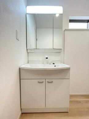 水が流れやすく汚れがたまりにくい設計でお手入れもらくらくです！