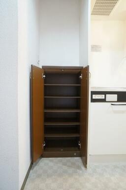 自慢のシューズを大切に、キレイに収納できます☆