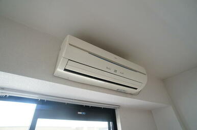 エアコン設置済☆オールシーズン快適で面倒な取付作業なし♪