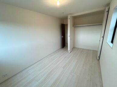 プライベートを満喫できる洋室（1号棟）