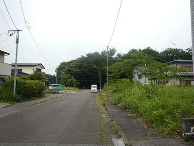 前面道路　西側から撮影