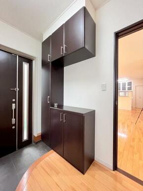 シューズボックス