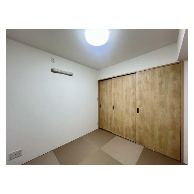 「和室」別の角度からのお写真です。