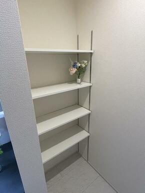 靴好きに嬉しいシューズクローゼット。玄関もスッキリ見えて一石二鳥！（1号棟）