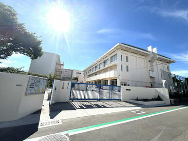 伊丹市立鈴原小学校