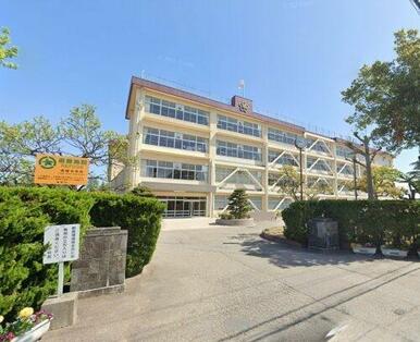 高岡市立高陵中学校