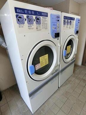 コインランドリー