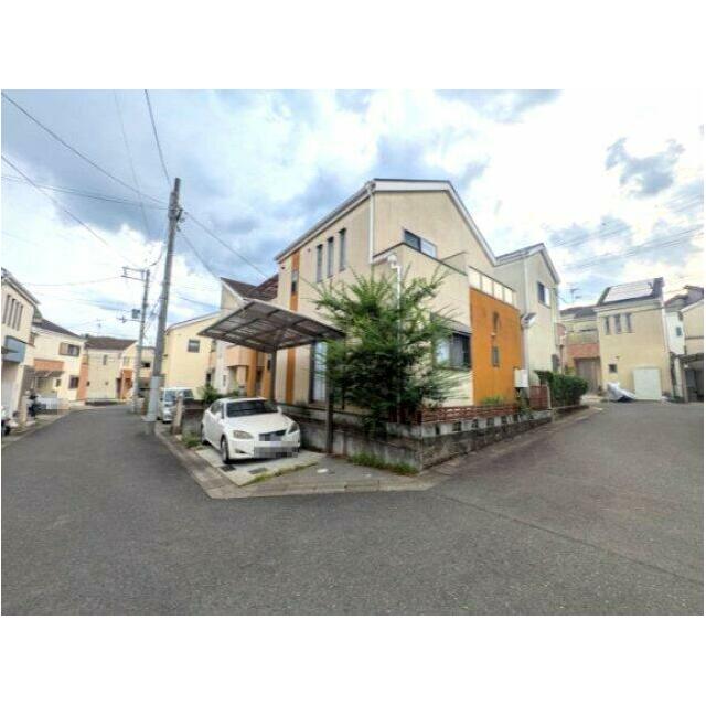 前面道路含む現地写真です