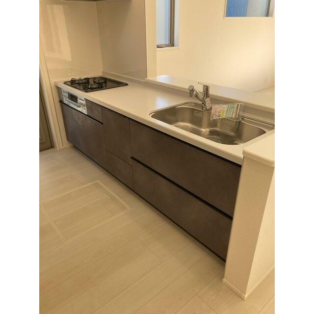 コンロ数が増えると手の込んだ料理に思わずチャレンジしてみたくなる！？（1号棟）