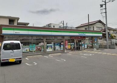 ファミリーマート 浦和本太店