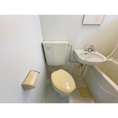 清潔感のあるトイレです