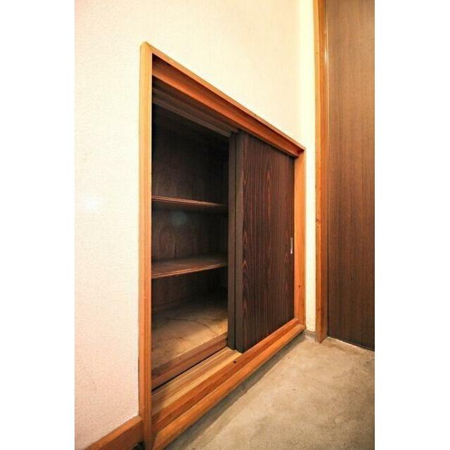 シューズボックス