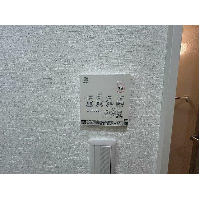 ユニットバス　浴室乾燥機付き