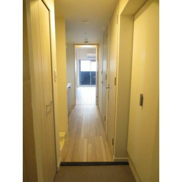 廊下　同タイプ504号室の写真
