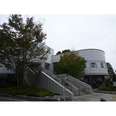 千葉市稲毛図書館