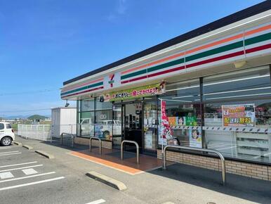 セブンイレブン福岡横浜２丁目店