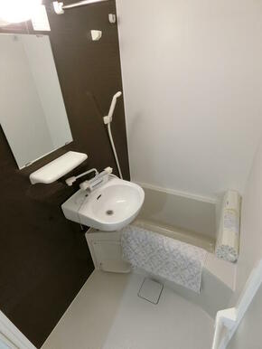 アクセントパネル・サーモスタッド・浴室乾燥機付