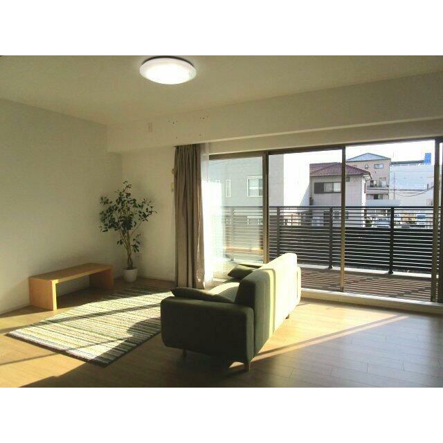 南面リビング陽当り良好