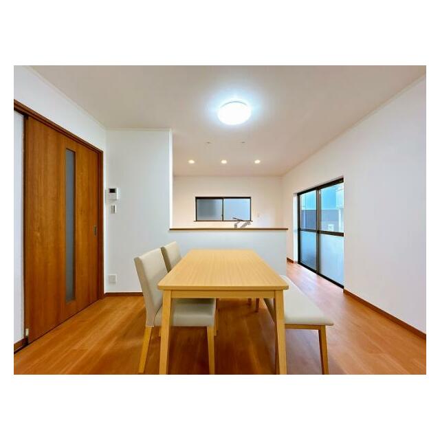 「LDK」ダイニングメインの写真です。