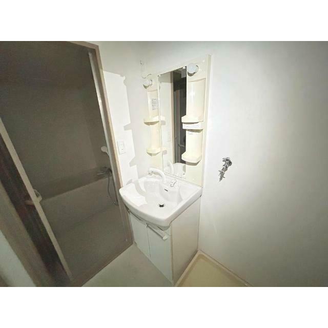 洗髪洗面化粧台