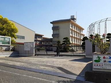福山市立東朋中学校