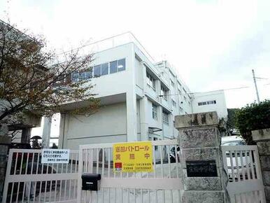 宝塚市立宝梅中学校