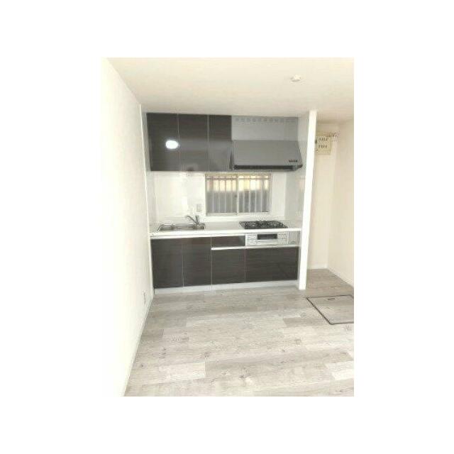 黒を基調とした使いやすいキッチンです