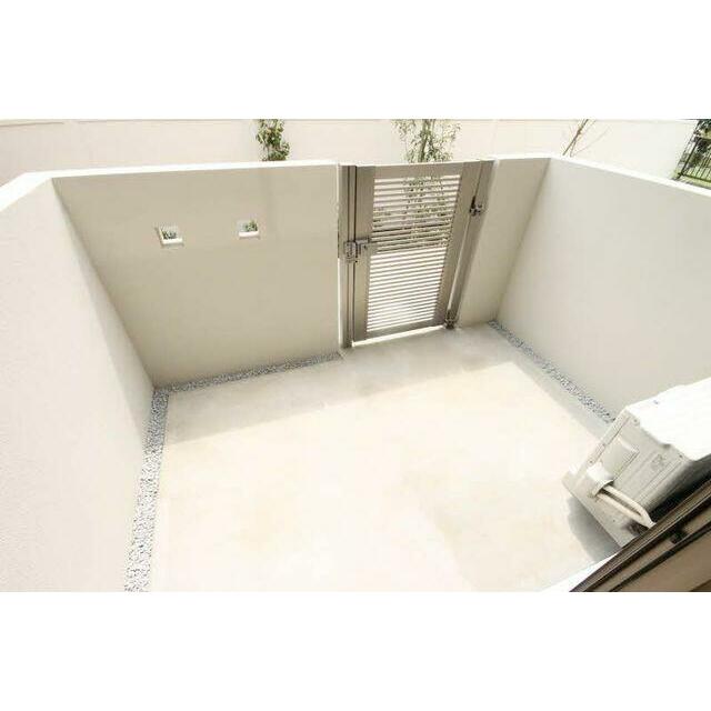 １階のお部屋限定で【専用庭】付いてます！