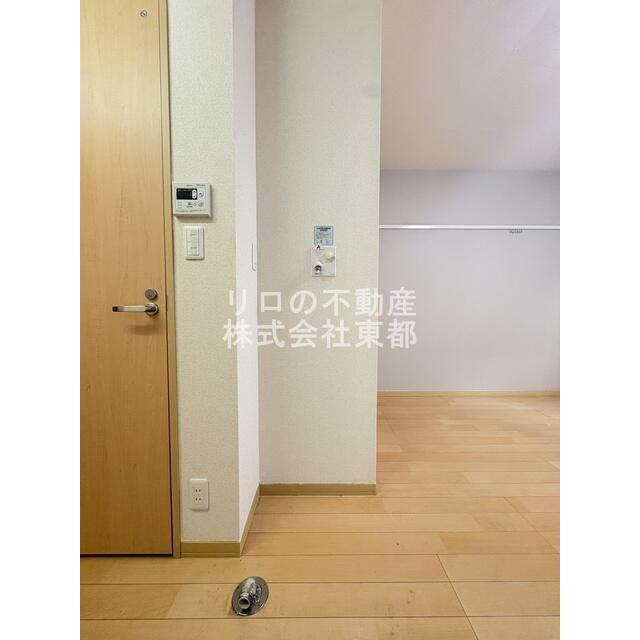 洗濯機置き場は室内にあるので雨に濡れる心配はありません。