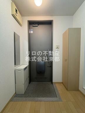 すっきりシンプルな玄関スペースです！