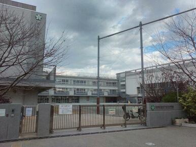 世田谷区立下北沢小学校