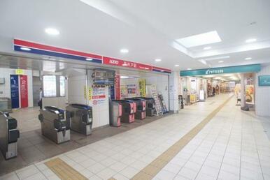 最寄りの「高井戸」駅から「渋谷」駅と「吉祥寺」駅を結ぶ京王井の頭線を利用できす♪