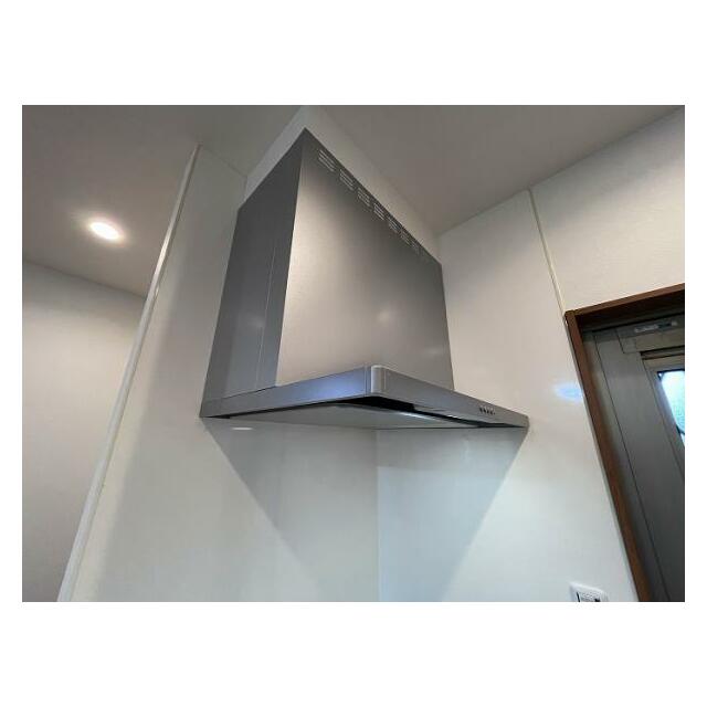 「キッチン」換気扇はフラットスリムを採用しております