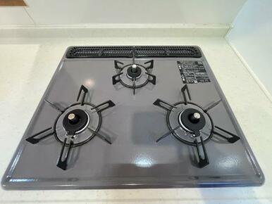 「キッチン」3口のガスコンロは新品交換済みです