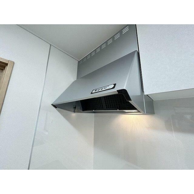 「キッチン」レンジフード新品交換しております